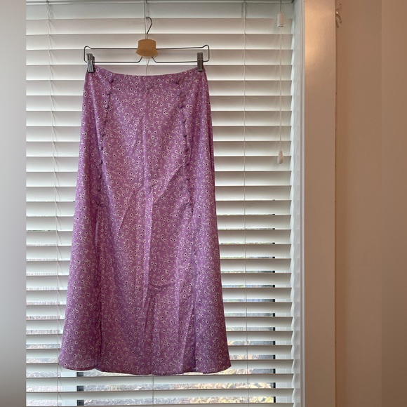 NEW Lilac with White Flowers Double Slit Maxi Skirt - Picture 2 of 9